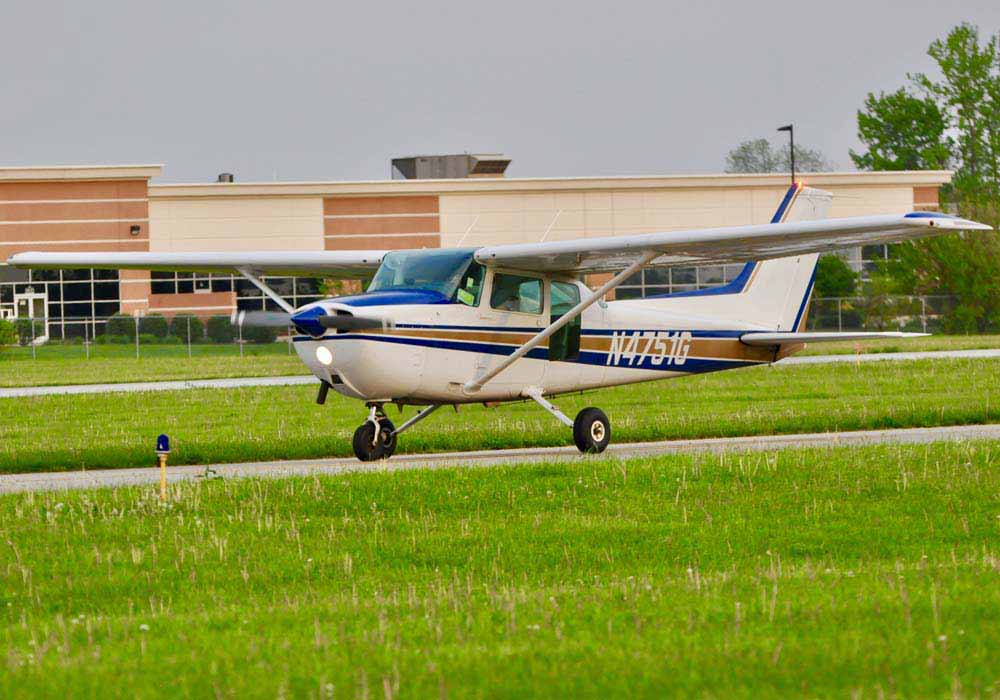Cessna 172 - N4751G