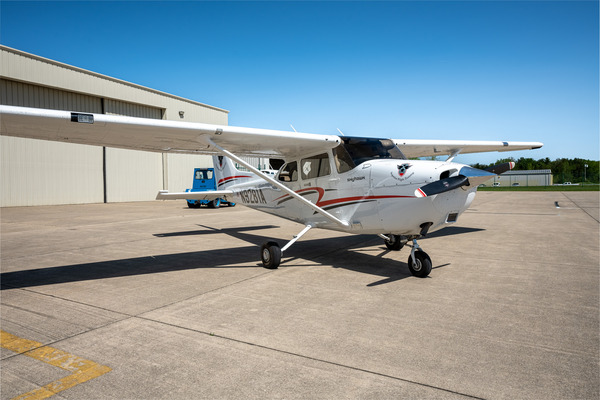 2022 Cessna 172 with G1000 Aircraft | Jeff Air Pilot Services